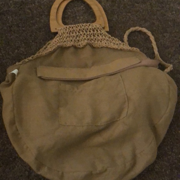 Woven purse, wooden handles - Picture 4 of 6